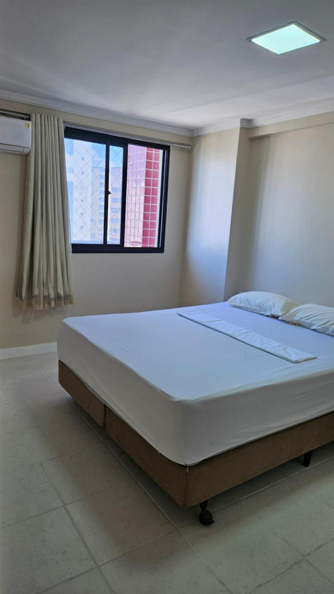 Apartamento Ed. Porto De Iracema 630 *