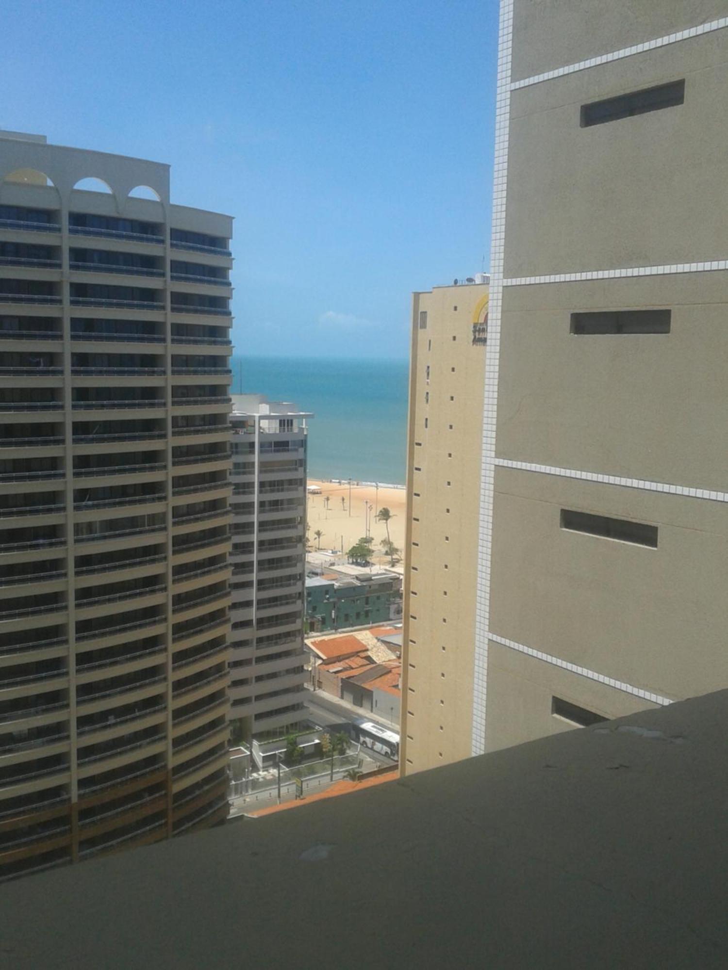 Apartamento Ed. Porto De Iracema 630 *